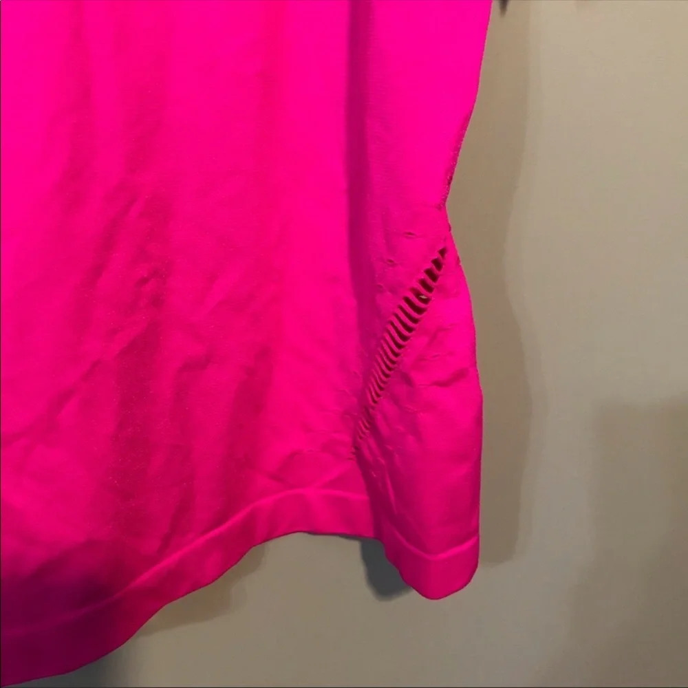 NWT Victoria’s Secret Black Seamless Tank - Picture 4 of 5